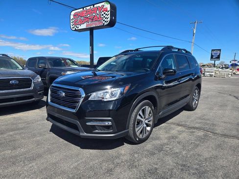 Used 2019 Subaru Ascent Premium AWD/4WD image 2