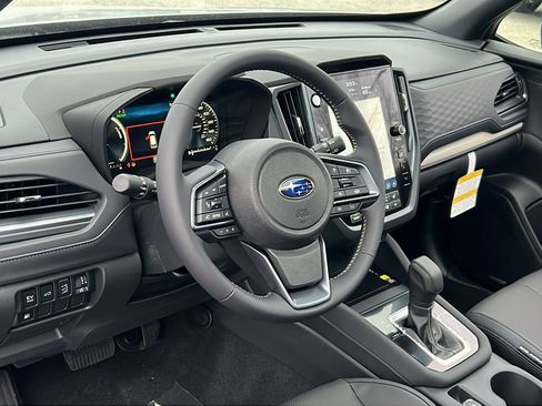 New 2025 Subaru Forester Limited image 17