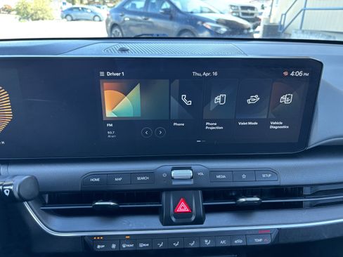 Used 2025 Kia K4 FWD image 17