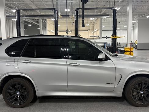 Used 2017 BMW X5 xDrive50i AWD/4WD image 11
