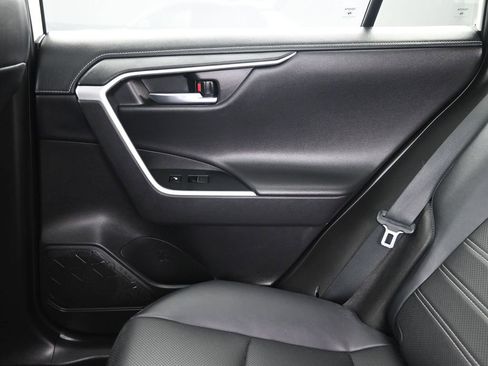 Used 2022 Toyota RAV4 Limited image 42