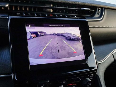 Certified 2024 Jeep Grand Cherokee L Laredo image 29