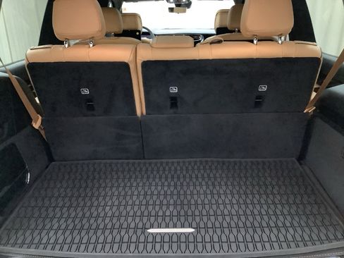 New 2026 Jeep Grand Wagoneer Summit AWD/4WD image 8