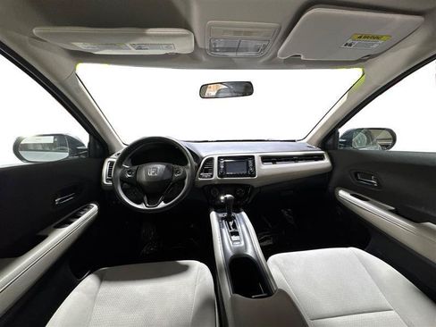 Used 2021 Honda HR-V LX image 13