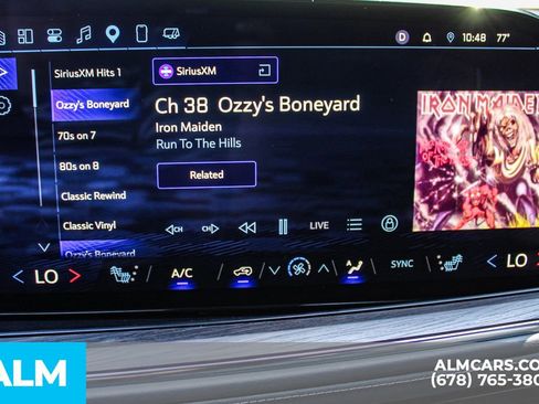 Used 2025 Chevrolet Suburban Z71 AWD/4WD image 38
