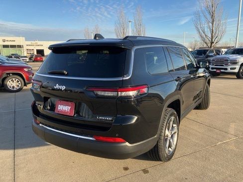 Used 2023 Jeep Grand Cherokee L Limited image 6