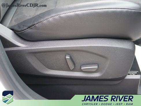 Used 2024 Ford Edge ST w/ Equipment Group 401A image 10