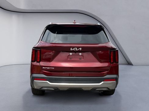 Used 2025 Kia Sorento EX w/ Panoramic Sunroof Package FWD image 4