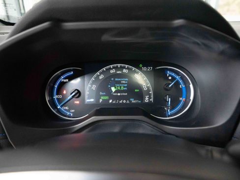 Used 2024 Toyota RAV4 XSE image 16