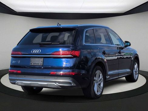 Used 2022 Audi Q7 Premium Plus image 8