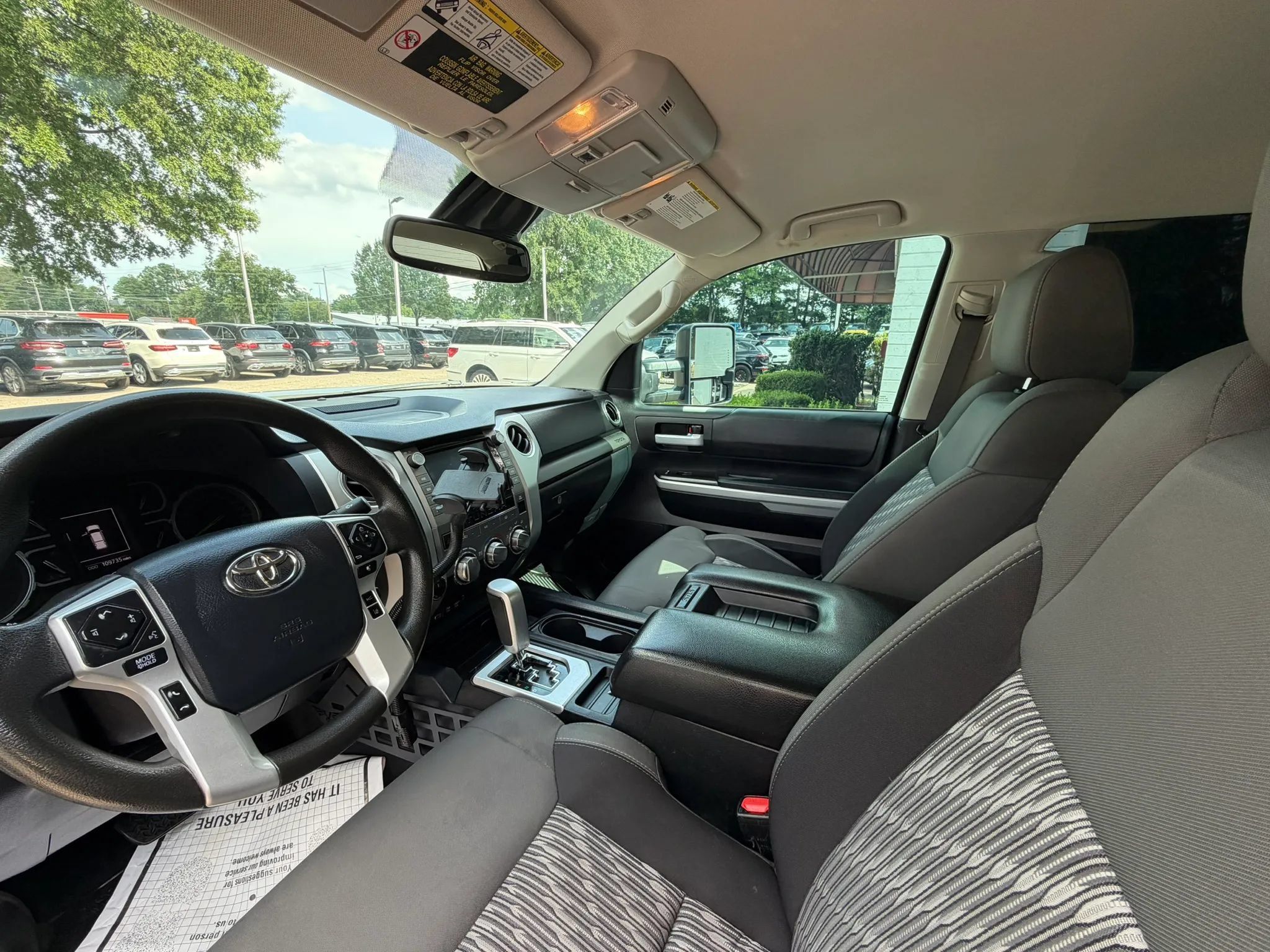 Used 2020 Toyota Tundra SR5 w/ SR5 Upgrade Package AWD/4WD image 20