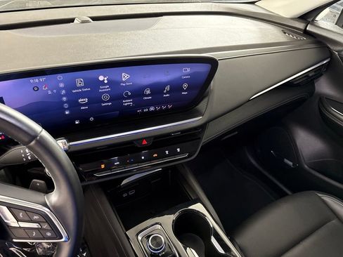 Certified 2024 Buick Envision Preferred AWD/4WD image 31
