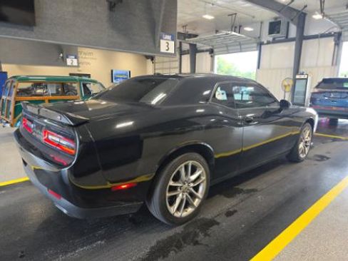 Used 2022 Dodge Challenger GT AWD/4WD image 3