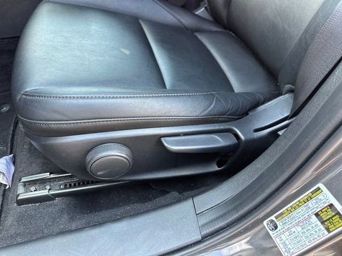Used 2023 MAZDA MAZDA3 s FWD image 20