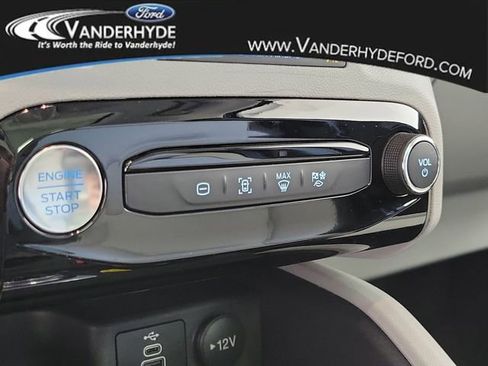 New 2026 Ford Escape SE FWD image 27