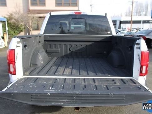 Used 2018 Ford F150 Lariat image 7