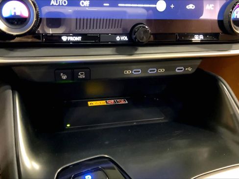 Certified 2023 Lexus RZ 450e Premium image 36