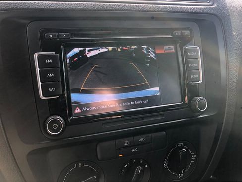 Used 2015 Volkswagen Jetta S image 13