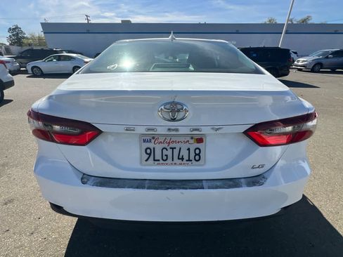 Used 2024 Toyota Camry LE image 5