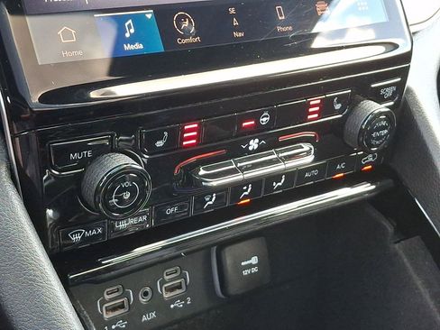 Certified 2021 Jeep Grand Cherokee L Limited AWD/4WD image 18
