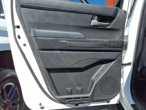 Certified 2024 Toyota Tacoma TRD Sport image 19