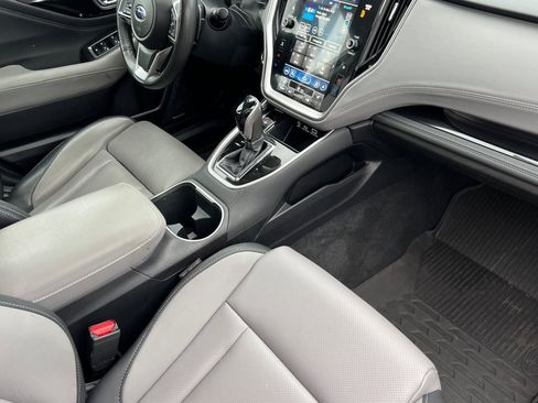 Used 2024 Subaru Outback Limited image 15