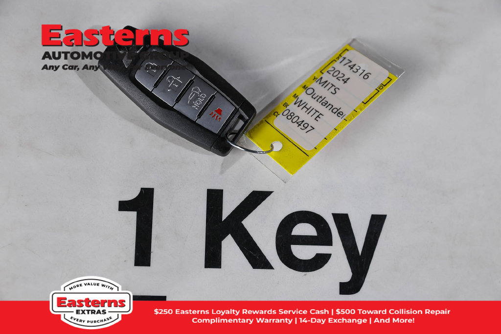Used 2024 Mitsubishi Outlander SE FWD image 25