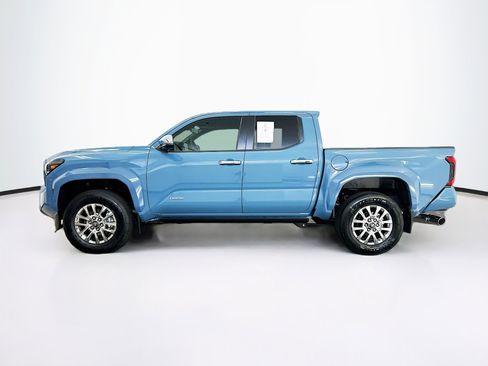 Used 2026 Toyota Tacoma Limited AWD/4WD image 4