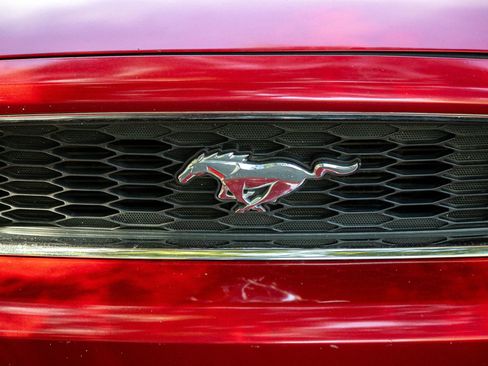 Used 2013 Ford Mustang Coupe image 26