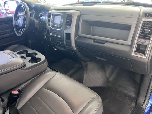 Used 2016 RAM 2500 Tradesman w/ Chrome Appearance Group image 20