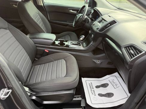 Used 2016 Ford Edge SE FWD image 9