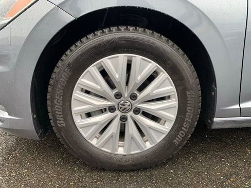 Used 2020 Volkswagen Jetta S image 9