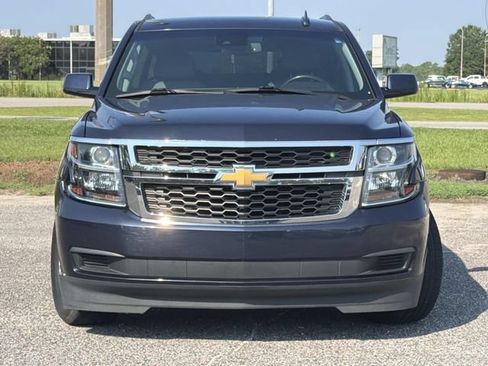 Used 2019 Chevrolet Suburban LT RWD image 4