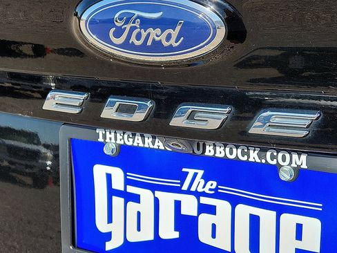 Used 2023 Ford Edge SEL image 9