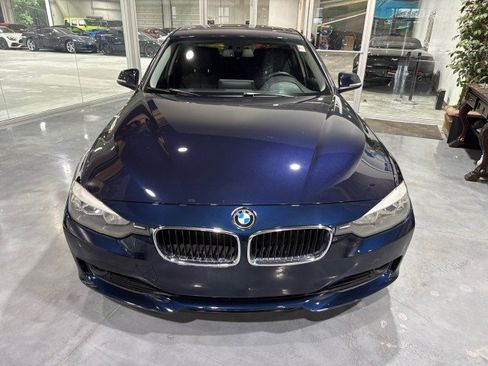Used 2013 BMW 328i xDrive Sedan AWD/4WD image 2