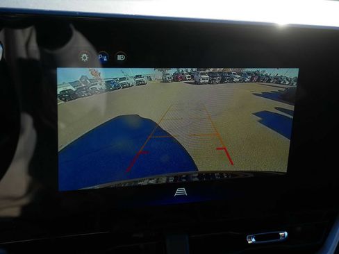 Used 2025 Chevrolet Equinox LT image 31