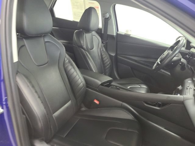 Used 2024 Hyundai Elantra Limited FWD image 13