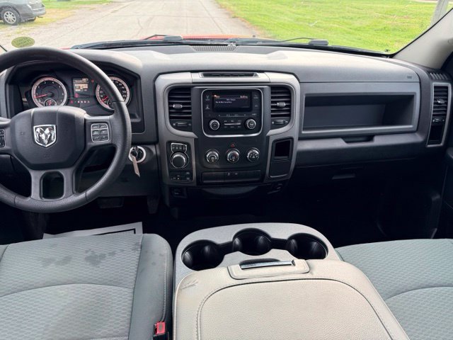 Used 2018 RAM 1500 Express AWD/4WD image 30