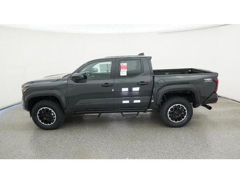 New 2026 Toyota Tacoma TRD Off-Road AWD/4WD image 3