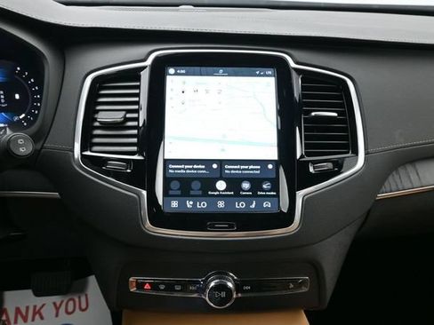 Used 2024 Volvo XC90 B6 Ultimate w/ Protection Package Premier AWD/4WD image 14