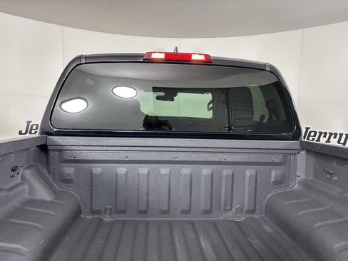 Used 2022 Nissan Frontier S w/ Technology Package image 24