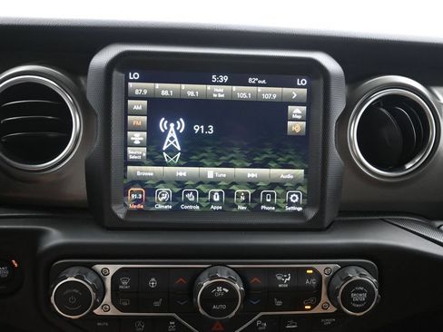 Used 2023 Jeep Wrangler Unlimited Rubicon w/ LED Lighting Group AWD/4WD image 15