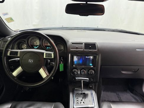 Used 2010 Dodge Challenger R/T image 15