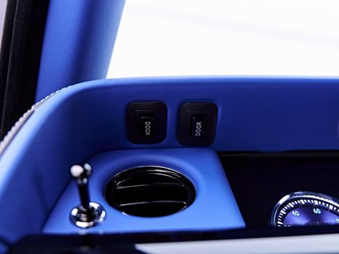 Used 2024 Rolls-Royce Phantom Sedan w/ The Phantom Package RWD image 86
