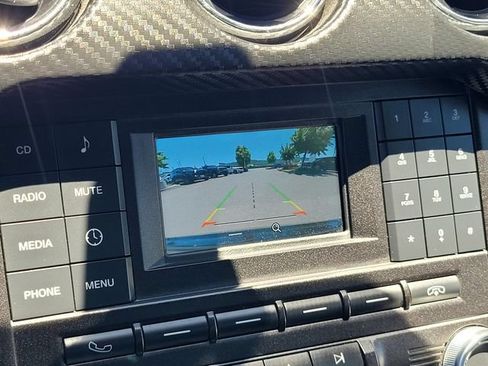 Used 2016 Ford Mustang Coupe RWD image 24