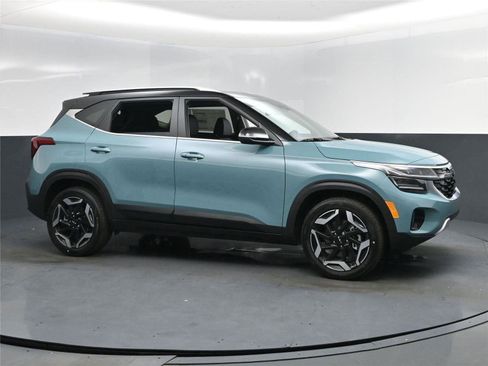 New 2026 Kia Seltos SX image 3