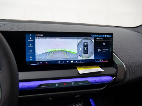 New 2025 BMW X3 xDrive30i w/ Premium Package image 17