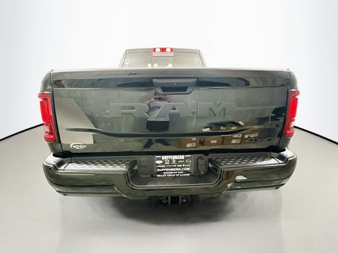 New 2026 RAM 2500 Tradesman AWD/4WD image 18
