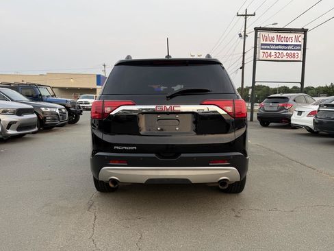 Used 2017 GMC Acadia SLT w/ LPO, Cargo Package FWD image 5