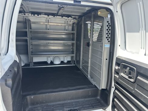 Used 2019 Chevrolet Express 3500 w/ Driver Convenience Package RWD image 29